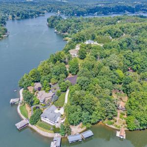 Photo #53 of 220 Village Lane, Moneta, VA 0.5 acres