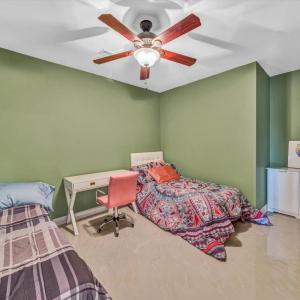 Photo #32 of 1066 Siesta Key Court, Moneta, VA
