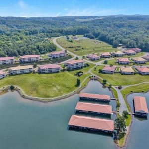 Photo #39 of 1066 Siesta Key Court, Moneta, VA