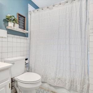 Photo #16 of 909 Lake Dr, Bedford, VA 0.5 acres