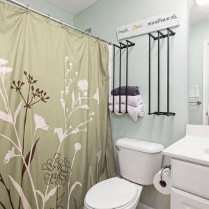 The upstairs hall full bath