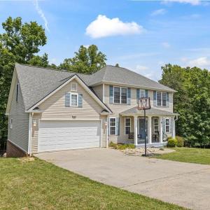A beautiful home! Off the main road in a cul-de-sac