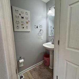 The half bath in the hallway.