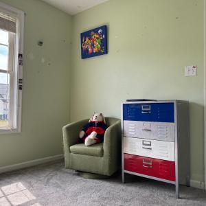 Again lots of room for furniture and there is a deep closet.