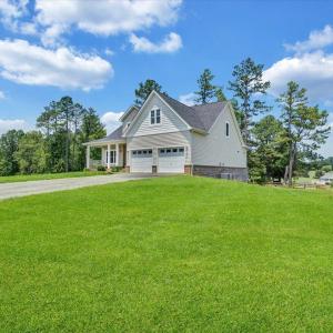 Photo #2 of 1021 Lochwood Hill Drive, Goode, VA 0.6 acres