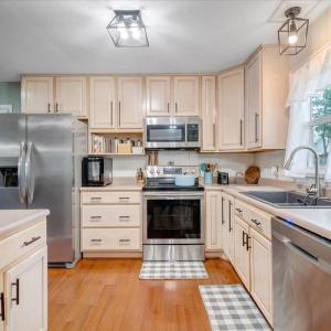 Photo #10 of 245 Queen Regent Court, Blue Ridge, VA 0.4 acres