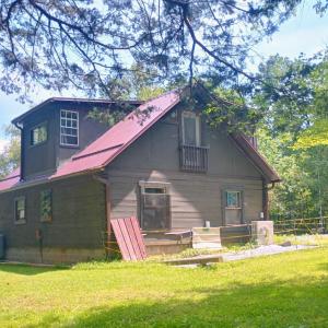 Photo #7 of 176 Toms Lane, Roseland, VA 1.9 acres