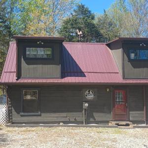 Photo #4 of 176 Toms Lane, Roseland, VA 1.9 acres