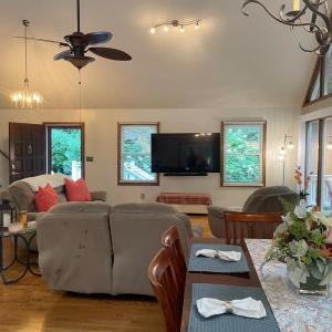 Photo #9 of 356 Juniper Drive, Lynchburg, VA 1.1 acres