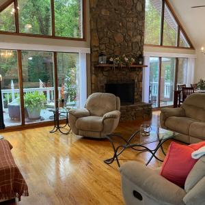 Photo #2 of 356 Juniper Drive, Lynchburg, VA 1.1 acres
