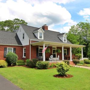 Photo #1 of 1538 Redfields Road, Appomattox, VA 1.2 acres