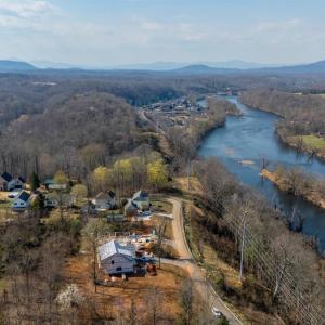 Photo #12 of 128 Riverside Dr, Lynchburg, VA 0.2 acres