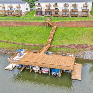 Photo #43 of 345 Cambridge Court, Hardy, VA 0.2 acres