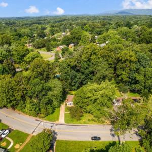 Photo #48 of 2039 Indian Hill Road, Lynchburg, VA 0.5 acres