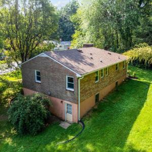 Photo #41 of 2039 Indian Hill Road, Lynchburg, VA 0.5 acres