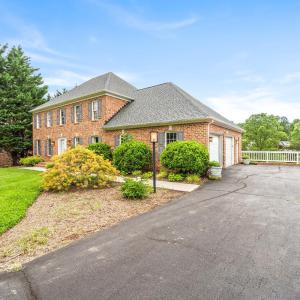 Photo #3 of 1305 Summerpark Drive, Forest, VA 1.0 acres