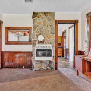 Photo #14 of 14186 Booker T. Washington Highway, Moneta, VA