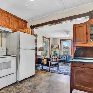 Photo #15 of 14186 Booker T. Washington Highway, Moneta, VA