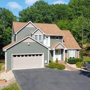 Photo #1 of 90 mt vista dr, Lynchburg, VA
