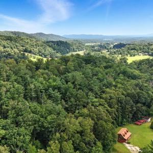 Photo #6 of 2070 Woodson Rd, Roseland, VA 7.5 acres