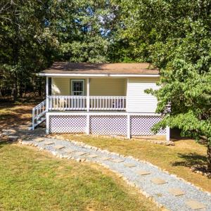 Photo #1 of 381 Fryingpan Lane, Pittsville, VA 8.0 acres