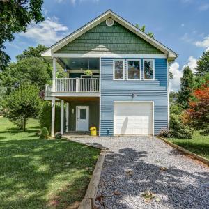 Photo #3 of 421 Lee Street, Bedford, VA 0.4 acres