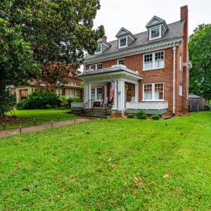 Photo #2 of 2212 Rivermont Avenue, Lynchburg, VA 0.2 acres