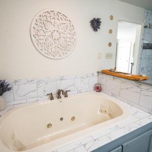 Primary Jacuzzi Tub