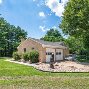 Photo #3 of 1655 Wingfield Drive, Goode, VA 21.6 acres