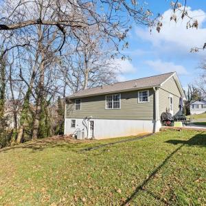 Photo #8 of 1117 Long Meadows Drive, Lynchburg, VA 0.3 acres