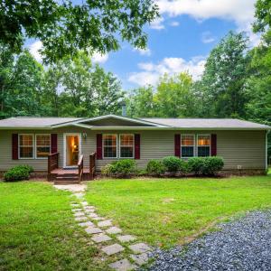 Photo #1 of 1528 Moccasin Path Trail, Huddleston, VA 5.4 acres
