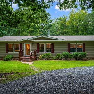 Photo #45 of 1528 Moccasin Path Trail, Huddleston, VA 5.4 acres