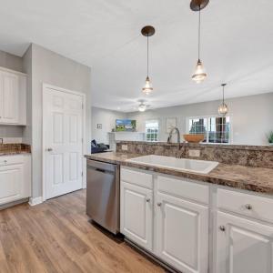 Photo #10 of 1222 8th Fairway Lane, Huddleston, VA 0.8 acres