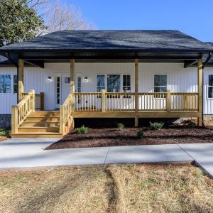 Photo #1 of 1906 Lakeside Drive, Lynchburg, VA 0.4 acres