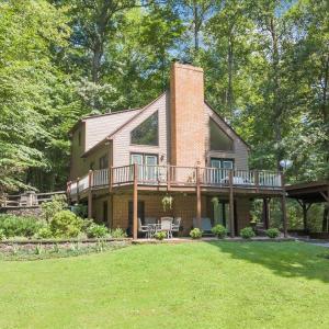 Photo #1 of 301 Eastview Drive, Madison Heights, VA 4.9 acres