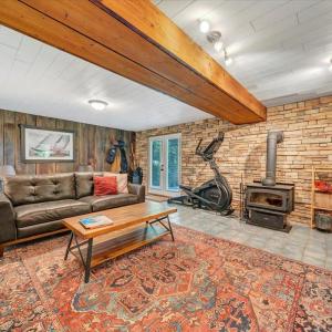 Photo #32 of 301 Eastview Drive, Madison Heights, VA 4.9 acres