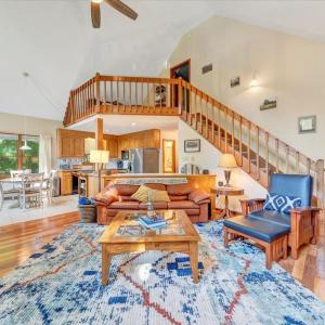Photo #4 of 301 Eastview Drive, Madison Heights, VA 4.9 acres