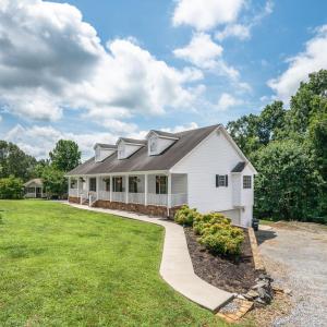 Photo #33 of 2446 Twin Lake Drive, Bedford, VA 1.1 acres