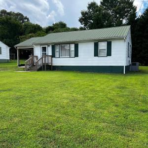 Photo #3 of 156 Doss Street, Altavista, VA 0.1 acres