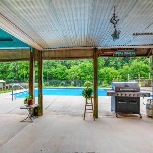 Photo #37 of 1017 Pokeys Creek Road, Lynchburg, VA 1.1 acres