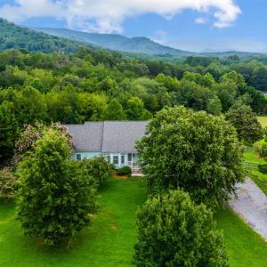 Photo #2 of 1213 Toms View Drive, Bedford, VA 5.7 acres