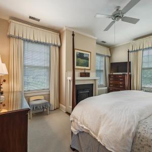 Photo #31 of 3889 Peakland Place, Lynchburg, VA 0.4 acres