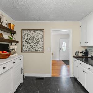 Photo #12 of 1604 Avondale Drive, Altavista, VA 0.5 acres