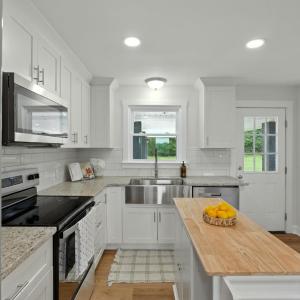 Photo #5 of 39 Lynview Drive, Lynchburg, VA 0.6 acres