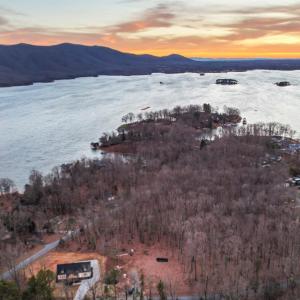 Photo #14 of 200 Saunders Point Road, Huddleston, VA 0.5 acres