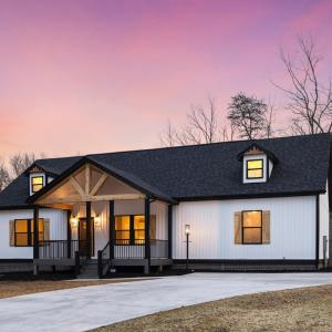 Photo #2 of 200 Saunders Point Road, Huddleston, VA 0.5 acres