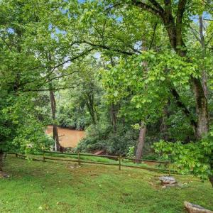 Photo #44 of 3528 Ridgecroft Drive, Lynchburg, VA 0.6 acres