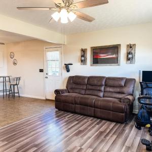 Photo #7 of 1281 Lone Oak Crossing, Huddleston, VA 0.6 acres