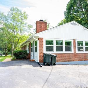 Photo #5 of 1218 Lakeview Drive, Lynchburg, VA 0.4 acres