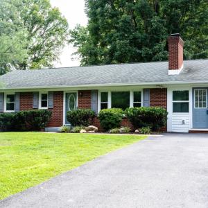 Photo #1 of 1218 Lakeview Drive, Lynchburg, VA 0.4 acres